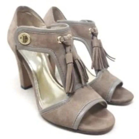 Coach Tristen Elephant Nubuck Leather Sandals
Heels w/ Turnlock & Tassel 9.5 - Picture 2 of 11